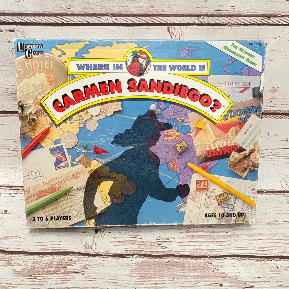 WHERE IN THE WORLD IS CARMEN SANDIEGO 1992 Vintage Board Game University Games